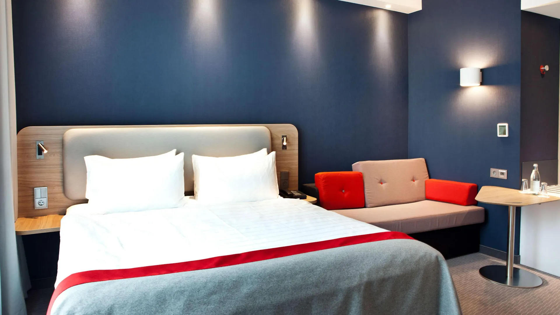 Holiday Inn Express Frankfurt Airport - Raunheim By Ihg Hotel