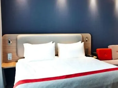Hotel Holiday Inn Express Frankfurt Airport - Raunheim By Ihg